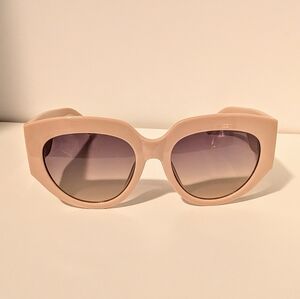 Chic Light Pink Sunglasses